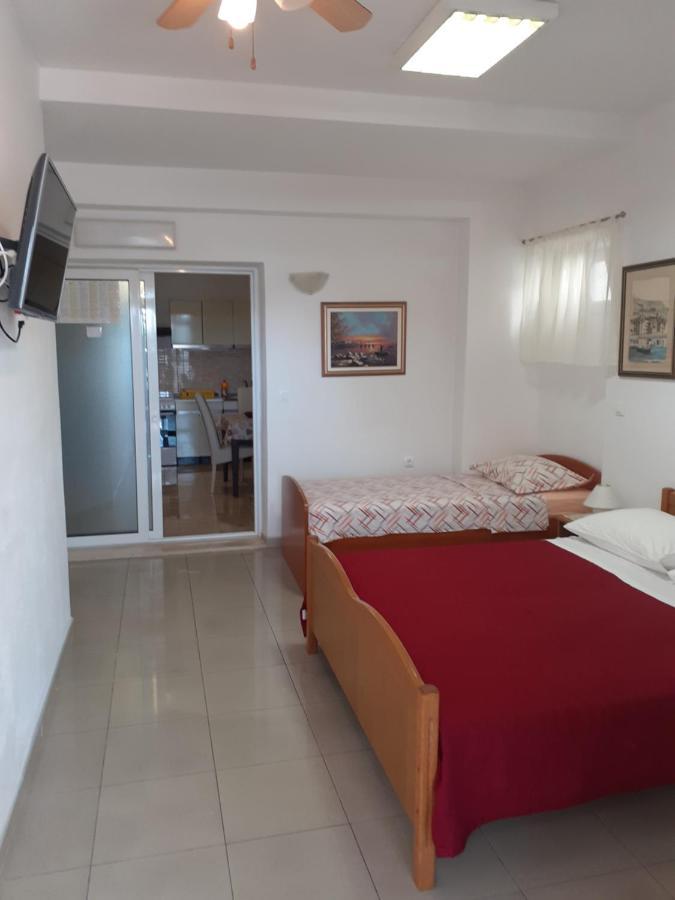 Apartments Andrijasevic Makarska Bagian luar foto