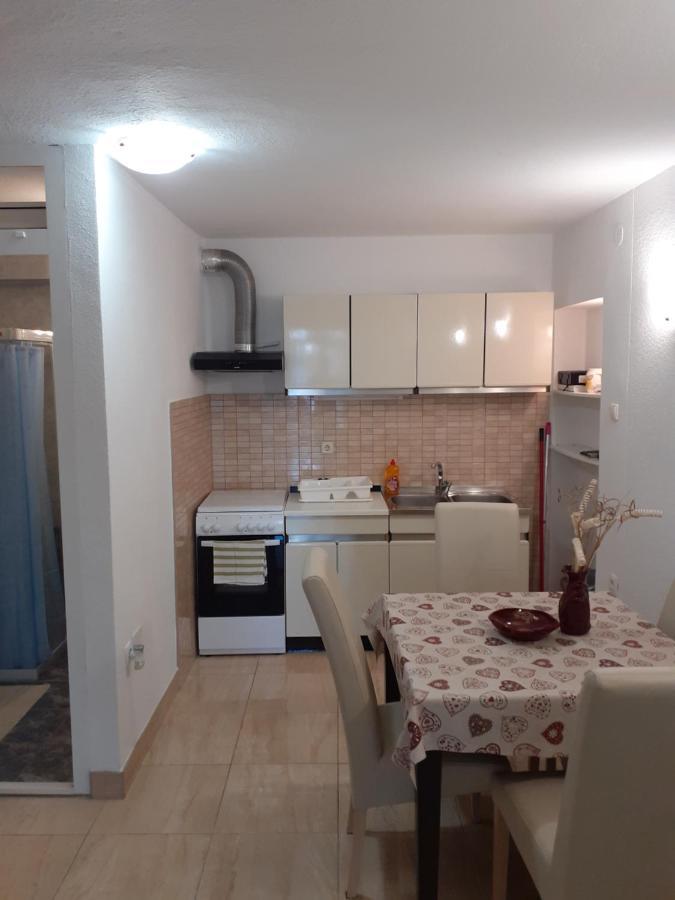 Apartments Andrijasevic Makarska Bagian luar foto