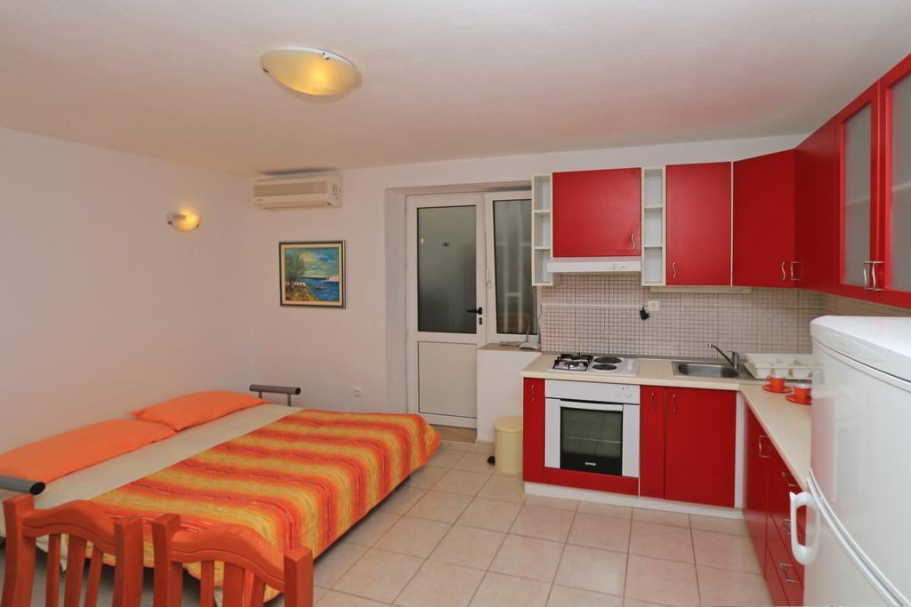 Apartments Andrijasevic Makarska Bagian luar foto