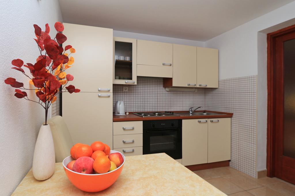 Apartments Andrijasevic Makarska Bagian luar foto