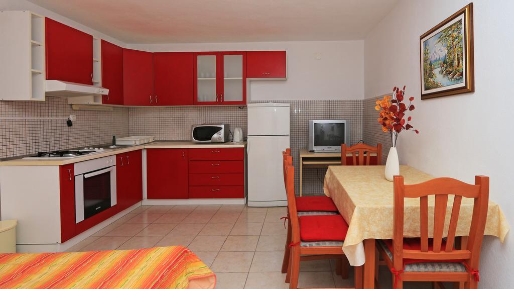 Apartments Andrijasevic Makarska Bagian luar foto